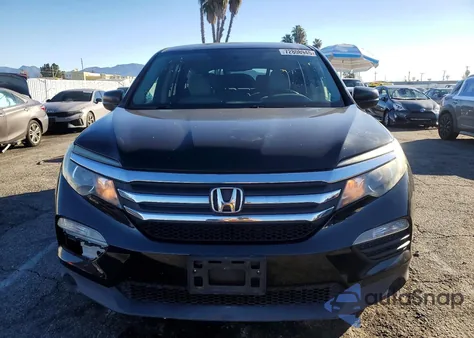 2018 Honda Pilot Lx z USA, uszkodzony, nr VIN 5FNYF5H12JB016215